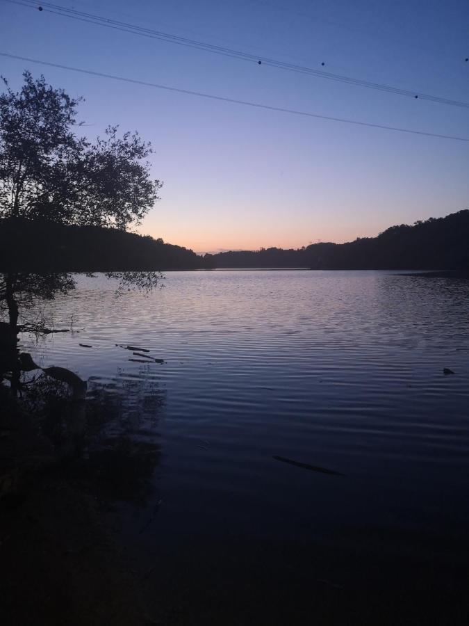 L'Essenciel Du Lac Eguzon-Chantome Zewnętrze zdjęcie